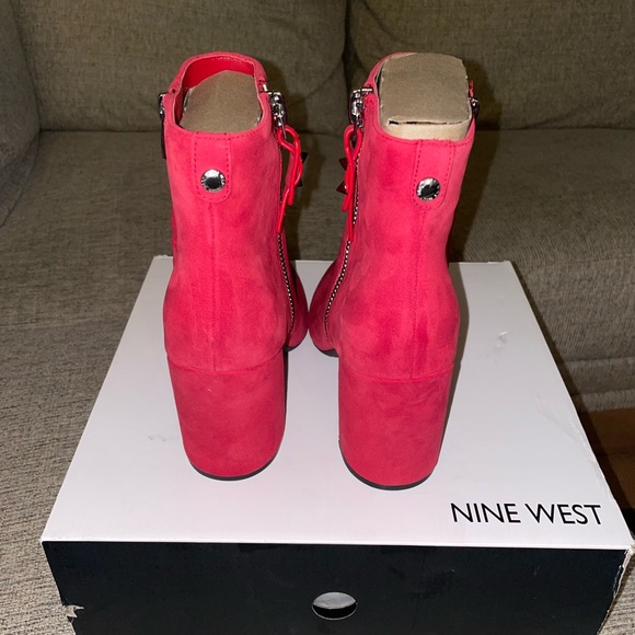Nine West Medium Red W 8.5 brand new still in box - Picture 4 of 6